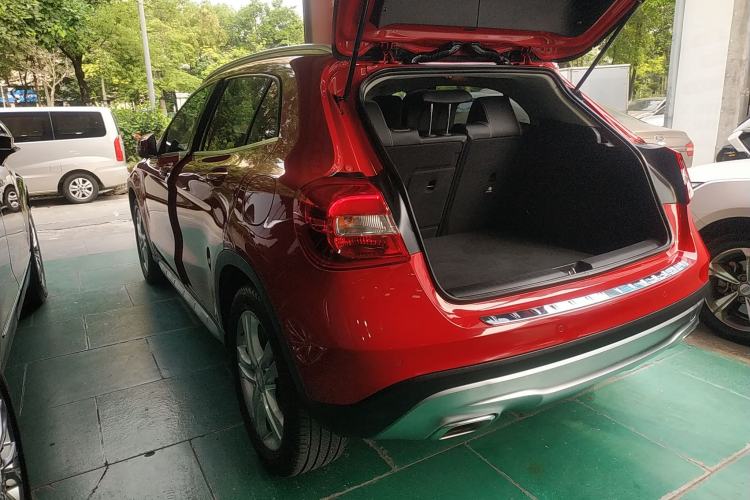 Used Mercedes-Benz GLA 2016 GLA 200 Sport Edition Rear Left 45 Deg