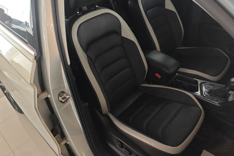 Used Volkswagen Tiguan L 2017 330TSI Automatic Two-Wheel Drive Luxury Edition