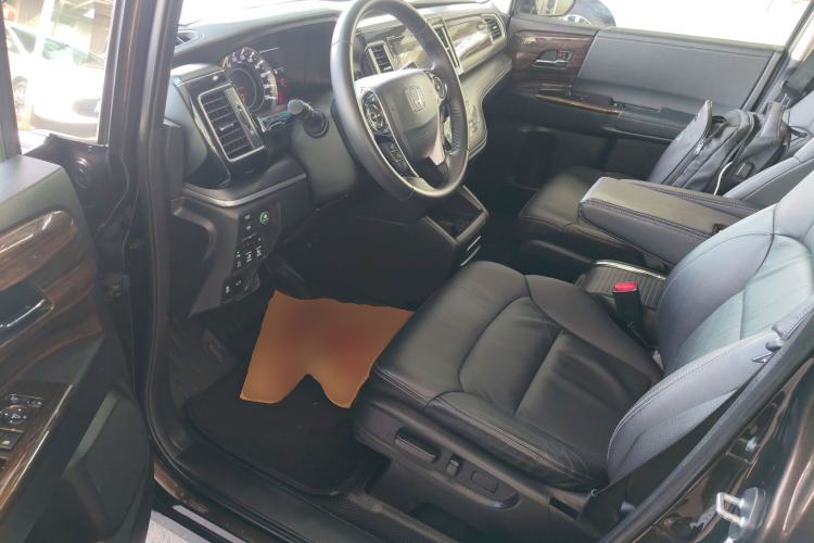 Used Honda Elysion 2016 2.4L Luxury Edition Driver Seat