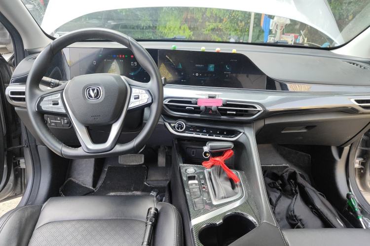 Used CHANGAN Eado 2020 PLUS Blue Whale NE 1.4T GDI DCT Prestige Model Center Console