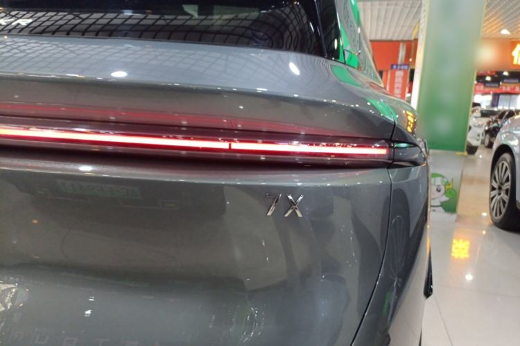 Used Zeekr 7X 2025 100kWh Long-Range All-Wheel Drive Intelligent Driving Version
