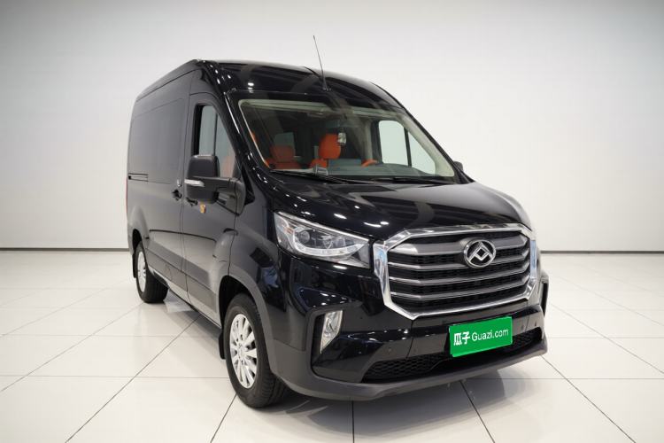 Used SAIC MAXUS Xintu V90 2022 2.0T Automatic Zhiyun King Rear-Drive Long Wheelbase High-Roof Design with Single Rear Tire—6/7 Seater