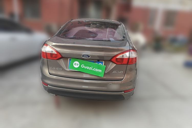 Used Ford Fiesta 2013 Sedan 1.5L Manual Fashion Edition