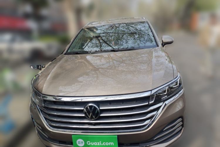 Used Volkswagen Viloran 2020 330TSI Luxury Edition Front