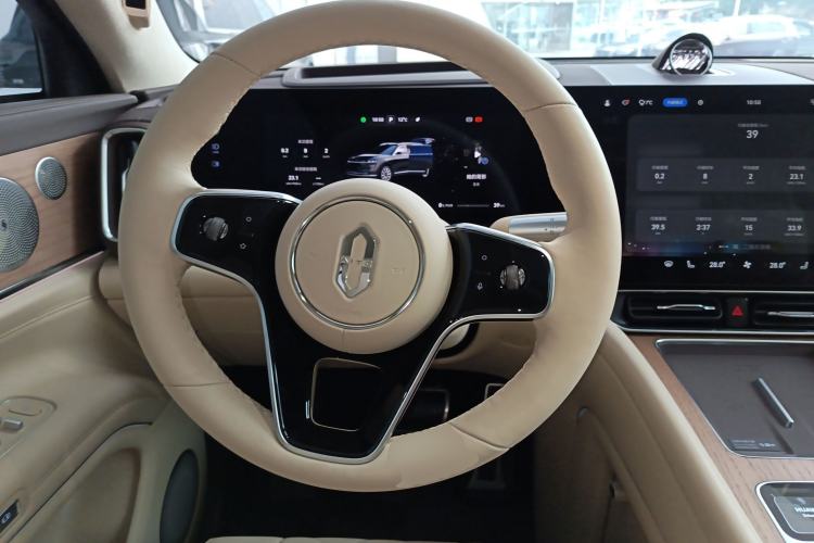 Used Hima AITO M9 2024 Range-Extended Ultra Version 42 kWh 6-Seater Model Steering Wheel