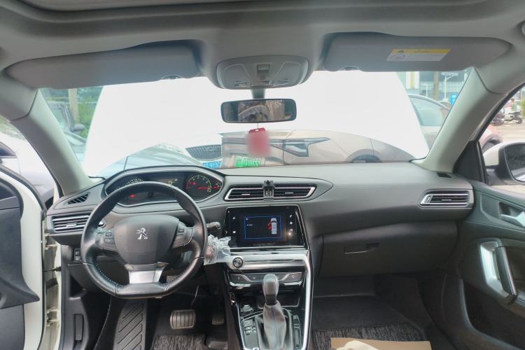 Used Peugeot 308 2019 1.6L Automatic Luxury Version China V Standard Headliner