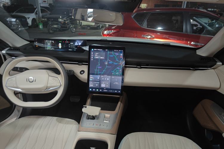 Used CHANGAN NEVO A05 2024 Truly Delicious Version 145 Beyond-Excellent Type Center Console