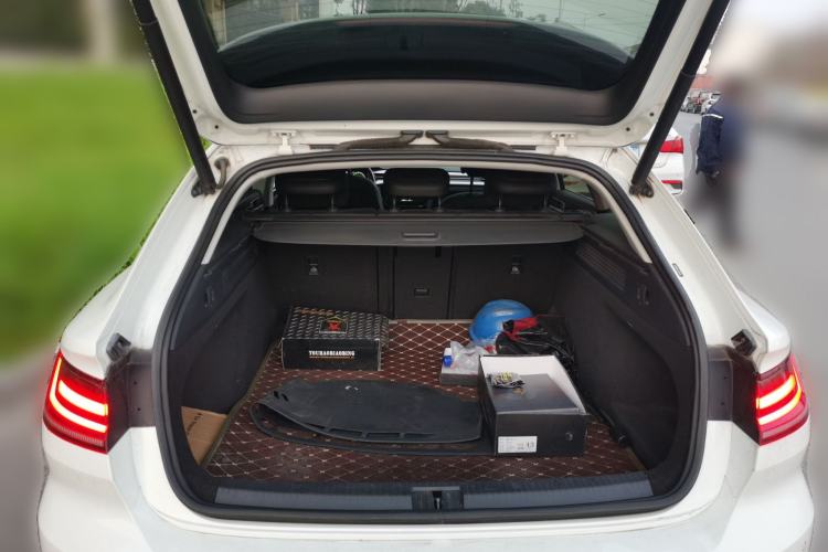 Used Volkswagen FAW-Volkswagen CC 2021 Estate Car 330TSI Hunter Vision Edition Trunk