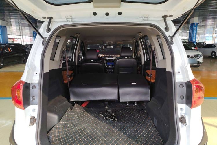 Used FAW Yingzhi G5 2016 1.5L CVT Luxury Navigation Edition