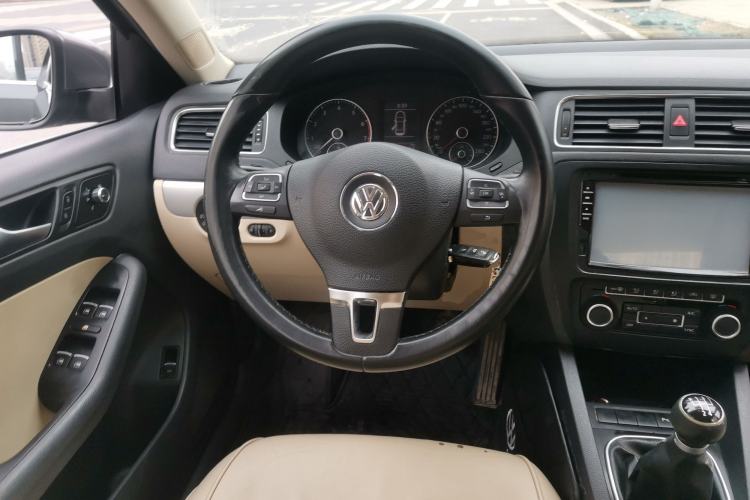 Used Volkswagen Sagitar 2012 1.4TSI Manual Luxury Model
