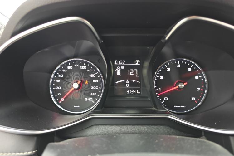 Used MG 6 2017 20T Manual Luxury Smart Connect Version China V Standard