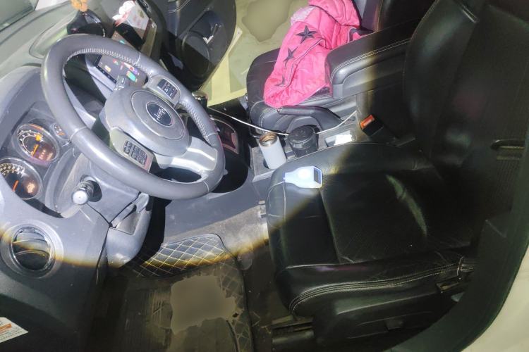 Used Jeep Compass 2015 2.0L Two-Wheel Drive Luxury Edition