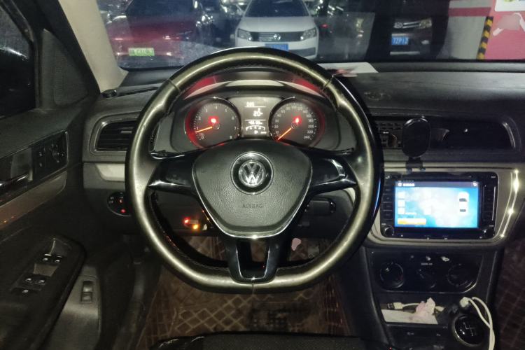Used Volkswagen Lavida 2015 1.6L Manual Comfort Edition Steering Wheel