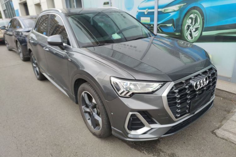 Used Audi Q3 2023 35 TFSI Fashion Dynamic Model (1.4T)
