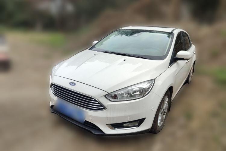 Used Ford Focus 2015 Sedan EcoBoost 180 Automatic Flagship Model
