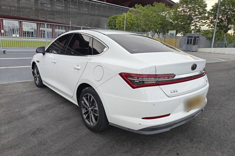 Used BYD Qin Pro 2019 Super Edition 1.5TI Automatic Smart Connect Flagship Model China V Standard
