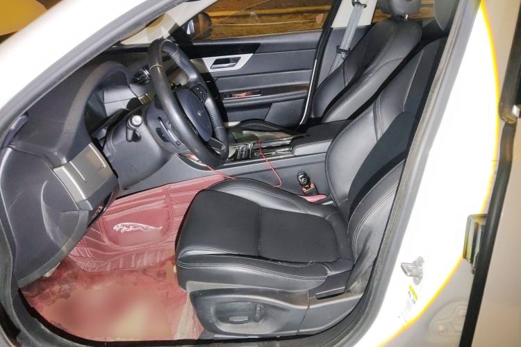 Used Jaguar XFL 2020 XFL 2.0T P200 Two-Wheel-Drive Elite Edition Left Front Seat