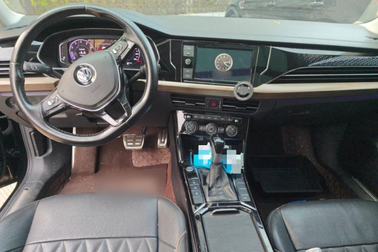 Used Volkswagen Passat 2019 330TSI Luxury Edition China VI Standard