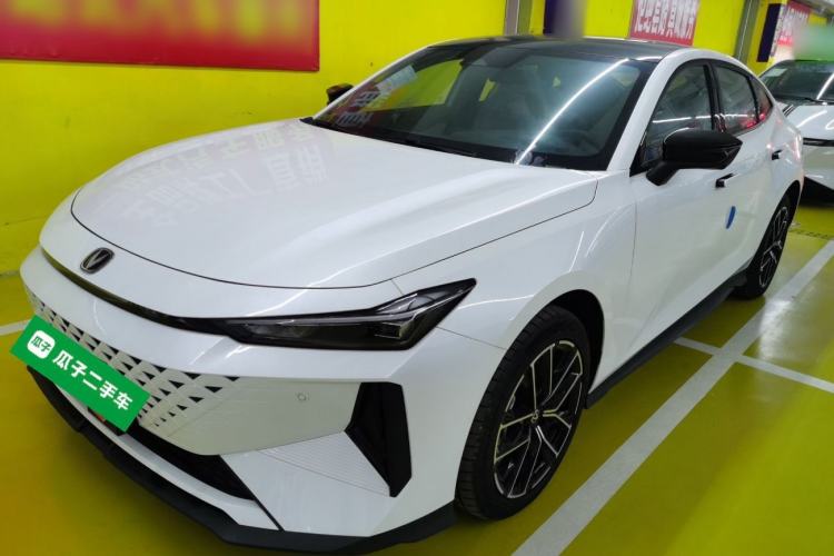 Used CHANGAN UNI-V iDD 2024 Blue Whale Smart Electric iDD 136km ZhiKu Model