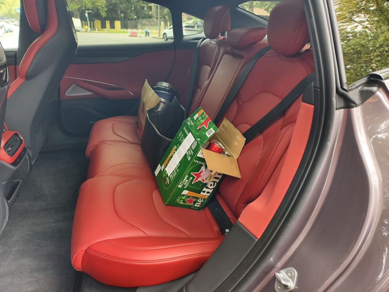 Xiaomi Auto SU7 2024 Rear-Drive Ultra-Long Range Advanced Pro-Level Intelligent Driving Version — снимка 17