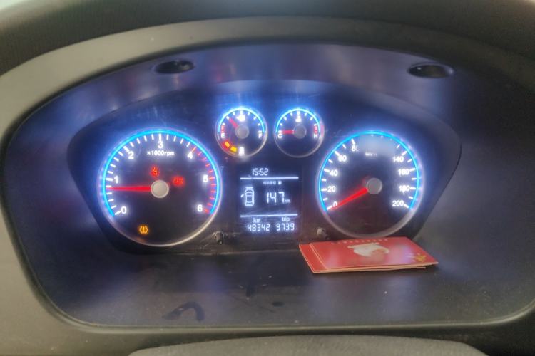 Used Foton Toano 2024 Tuyano Pro Multi-Function 2.0T Manual Rear-Drive Long Wheelbase Mid-Roof Design Single Rear Tire—Available in 5/6/7/9-Seater Configurations
