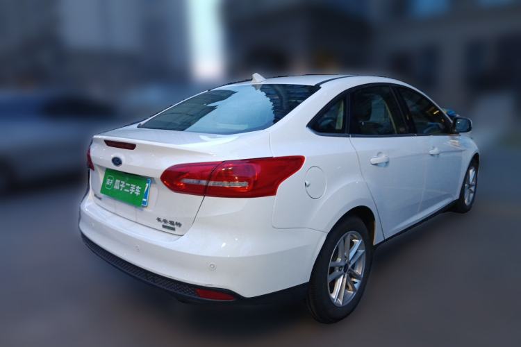 Used Ford Focus 2018 Sedan Classic EcoBoost 180 Automatic Elite Model
