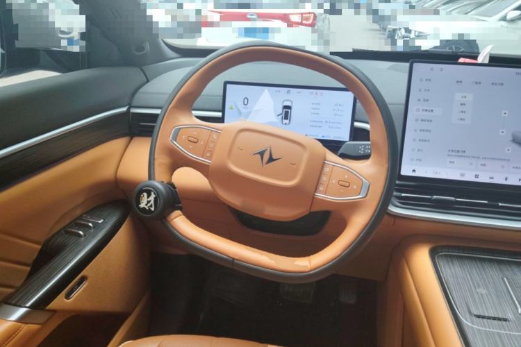 Used Dongfeng eπ eπ008 2025 210 Ultra Range-Extended Version 5 Seats Steering Wheel