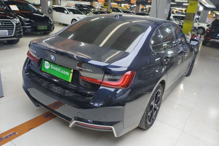 Used BMW i3 2023 eDrive 40 L Midnight Edition
