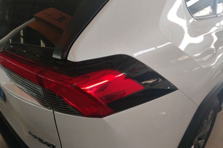 Used Toyota RAV4 2023 2.0L CVT Two-Wheel Drive Fashion Edition
