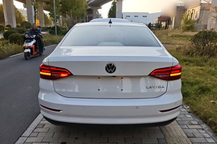 Used Volkswagen Lavida 2021 1.5L Automatic Fashion Edition
