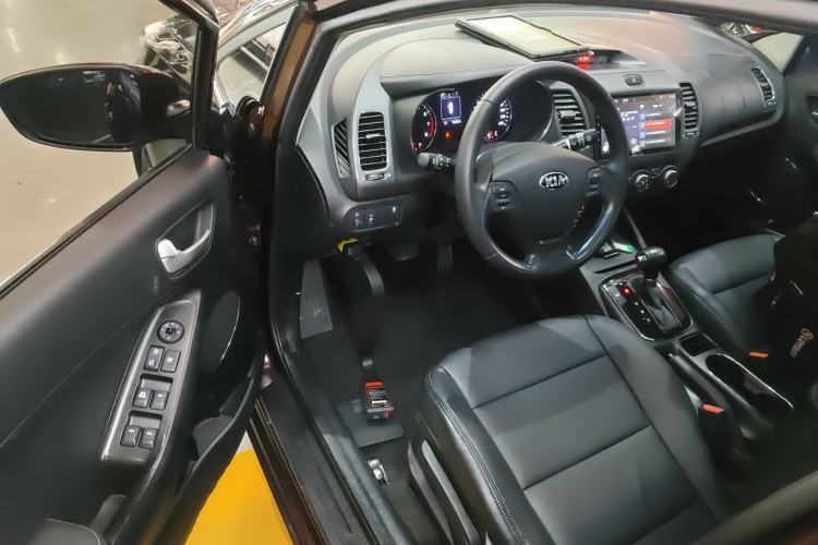 Used Kia K3 2016 1.6L Automatic GLS
