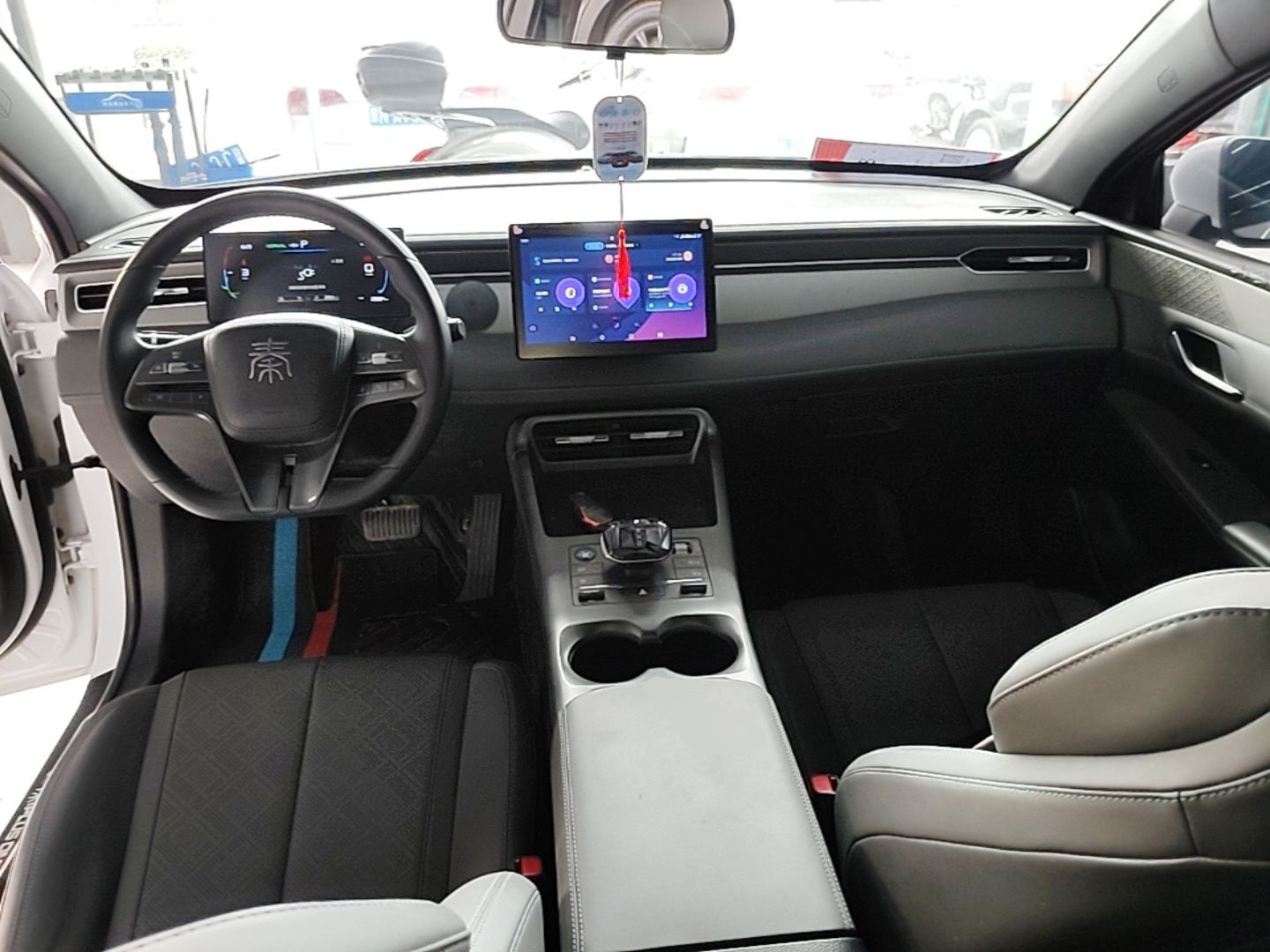 BYD Qin PLUS 2025 DM-i Smart Drive 55KM Leading Model — снимка 12