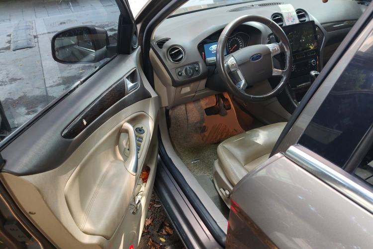 Used Ford Mondeo 2011 2.0L GTDi 200 Fashion Edition Driver Seat