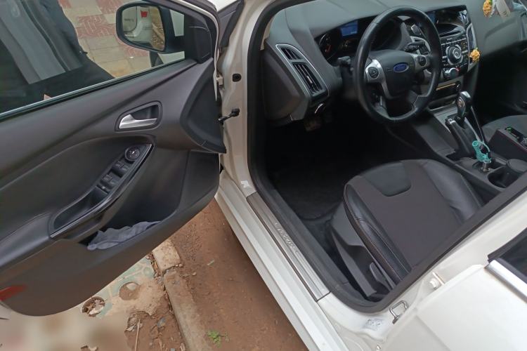 Used Ford Focus 2012 Hatchback 2.0L Automatic Luxury Sport Model
