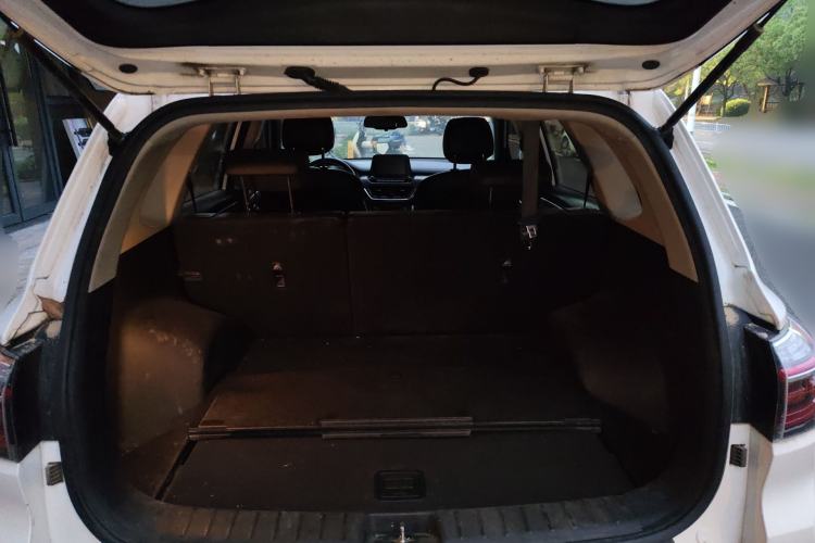 Used Kia Sportage R 2019 2.0L Automatic Smart Luxury Edition Trunk