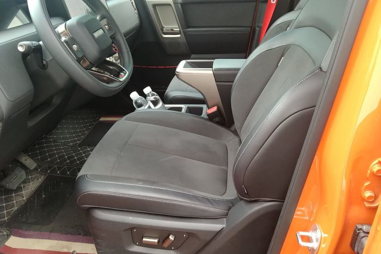 Used iCAR V23 2026 Model V23S 501 Four-Wheel Drive Peak Performance Edition Left Front Seat