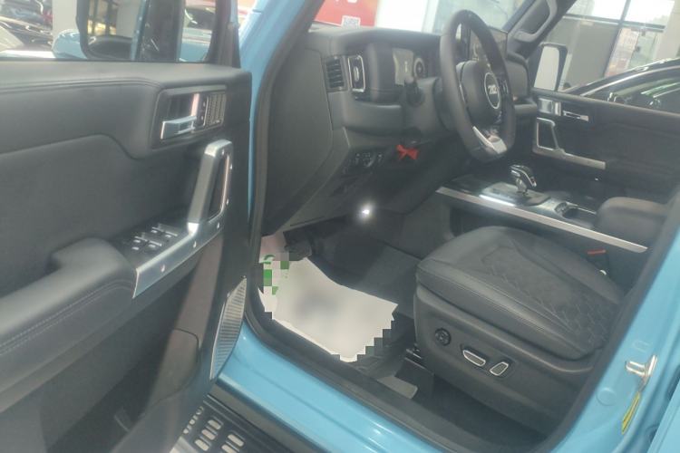 Used 212 T01 2025 2.0T Changfeng