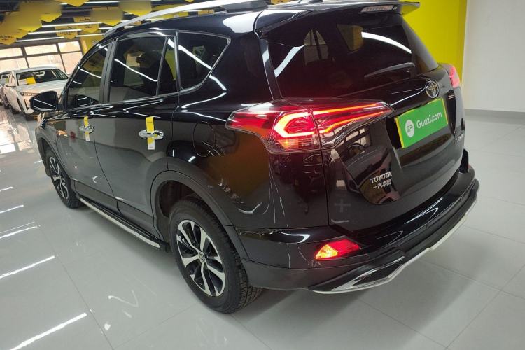 Used Toyota RAV4 2016 2.0L CVT Two-Wheel Drive Comfort Edition China V Standard