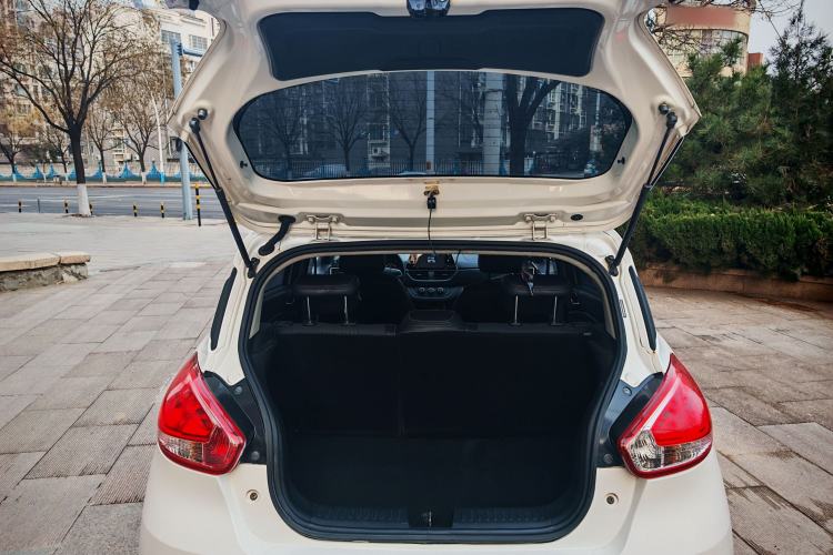 Used Baojun 310 2017 1.5L Manual Fashion Model