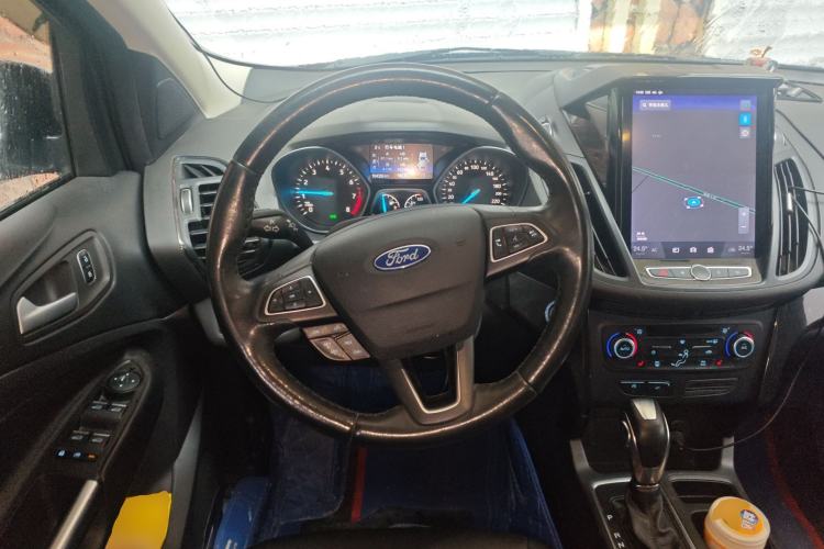 Used Ford Kuga 2019 EcoBoost 180 Two-Wheel-Drive Titanium Plus Model China VI Standard