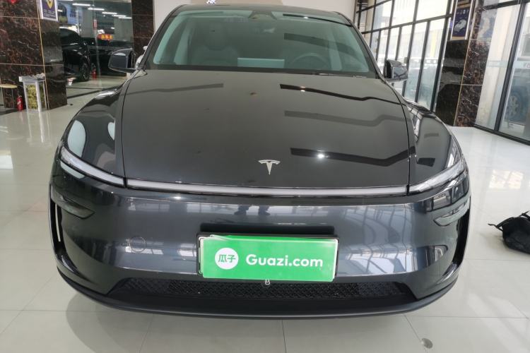 Used Tesla Model Y 2025 Long-Range All-Wheel Drive First Edition
