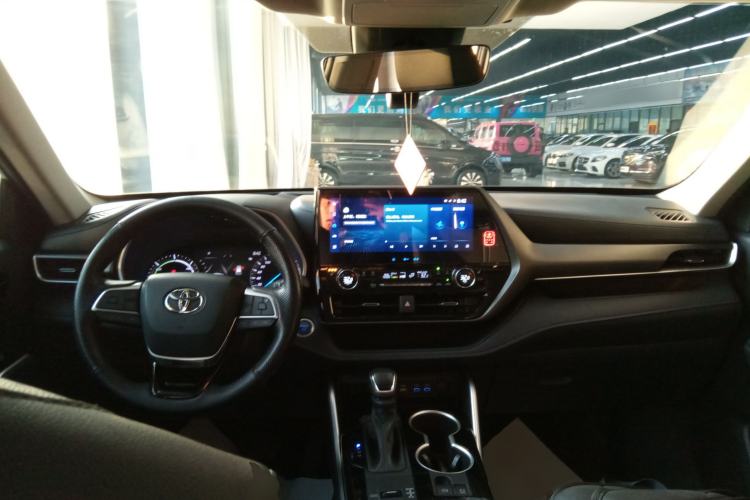 Used Toyota Highlander 2022 Dual-Engine 2.5L Four-Wheel Drive Prestige Version 7 Seats
