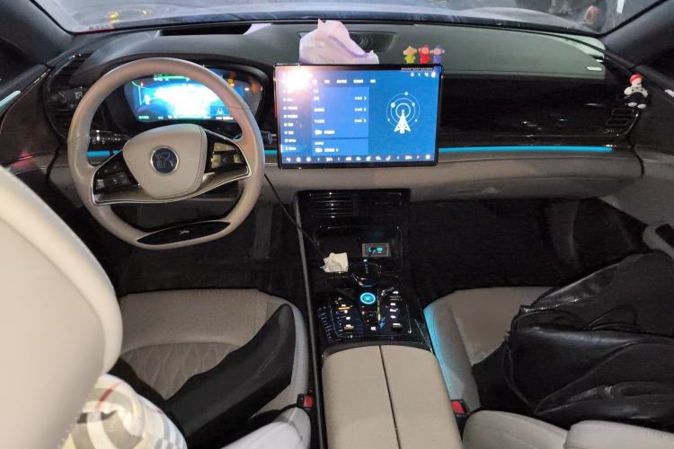 Used BYD Han 2024 EV Glory Edition 605KM Front-Wheel-Drive Premium Model
