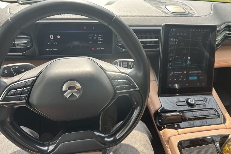 Used Nio ES8 2018 355 km Base Version 7-Seater Edition