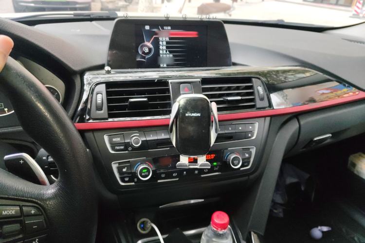 Used BMW 3 Series 2015 320i Luxury Edition Sports Design Package Audio And AC Panel