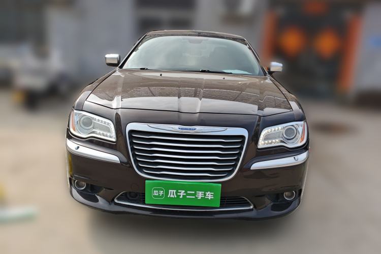 Used Chrysler 300C 2013 3.6L Premium Edition
