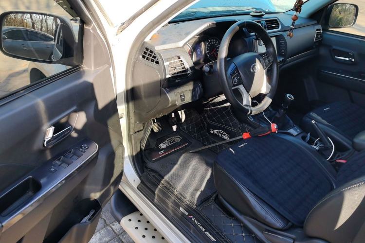 Used Great Wall Wingle 5 2017 2.0T European-Style Diesel Two-Wheel-Drive Elite Version with Large Double Cab – GW4D20B