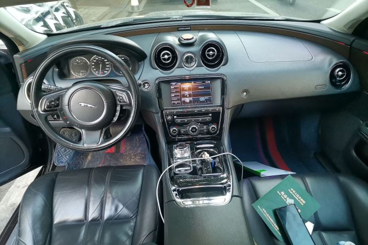 Used Jaguar XJ 2014 XJL 2.0T Two-Wheel-Drive Elegant Business Edition