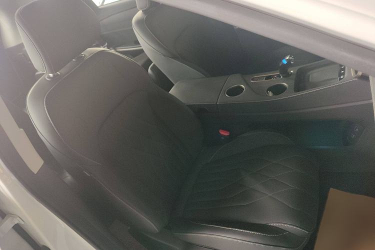 Used JETOUR Shanhai L9 2024 1.5TD 2DHT Air 5-Seater Right Front Seat