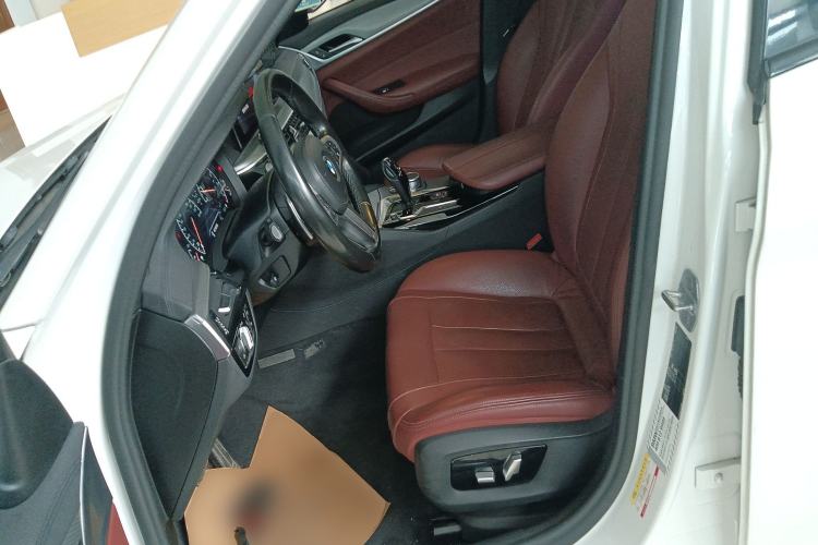 Used BMW 5 Series 2019 530Li Leading Model M Sport Package
